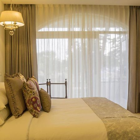 Acron Waterfront Resort Baga Luaran gambar